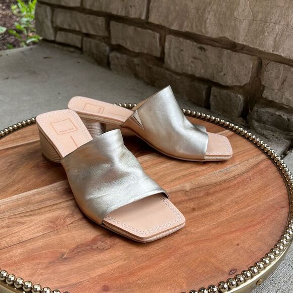 NEW Dolce Vita Jolice Gold Slip On Sandal Sz 8.5 - Picture 2 of 12